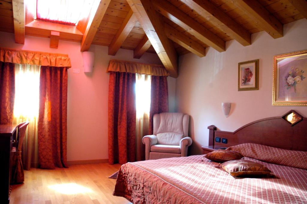 קמפוסמפיירו Hotel San Paolo חדר תמונה
